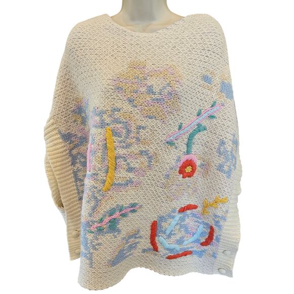 See & be seen statement poncho soft winter warm S/ M neutral 3D whimsical modern - Picture 2 of 11